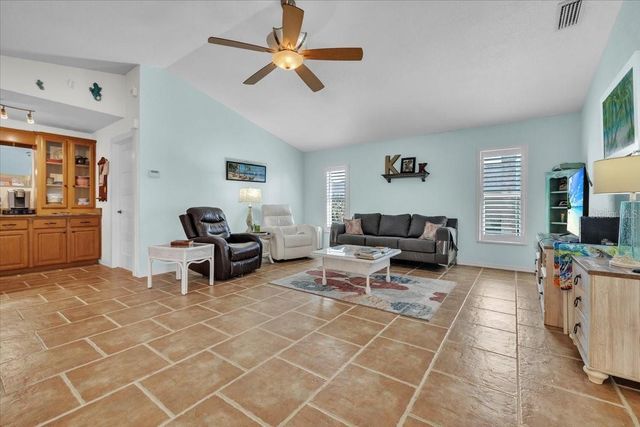 12605 SW KINGS ROW, Lake Suzy, FL 34269