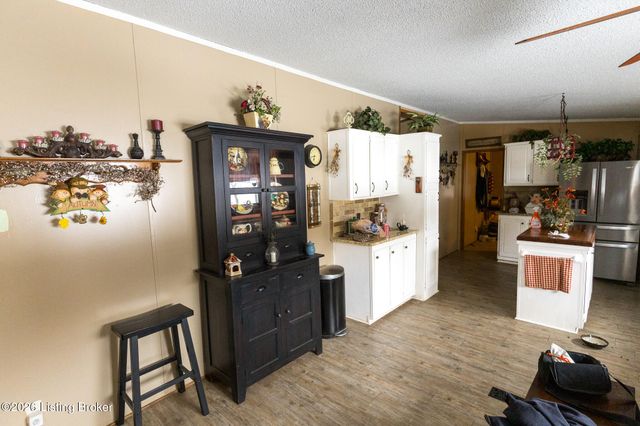 220 Melissa Dr, Ekron, KY 40117