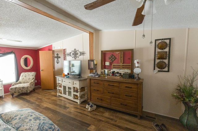 220 Melissa Dr, Ekron, KY 40117