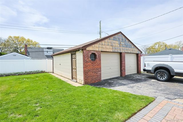 3734 Ferndale Drive, Wantagh, NY 11793