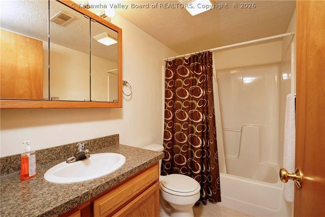 410 4th Street, St Albans, WV 25177