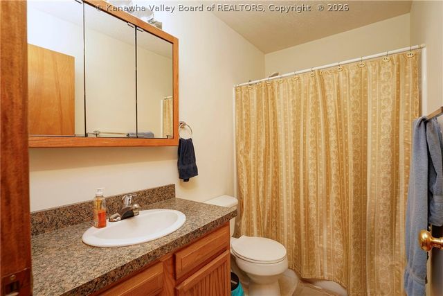 410 4th Street, St Albans, WV 25177