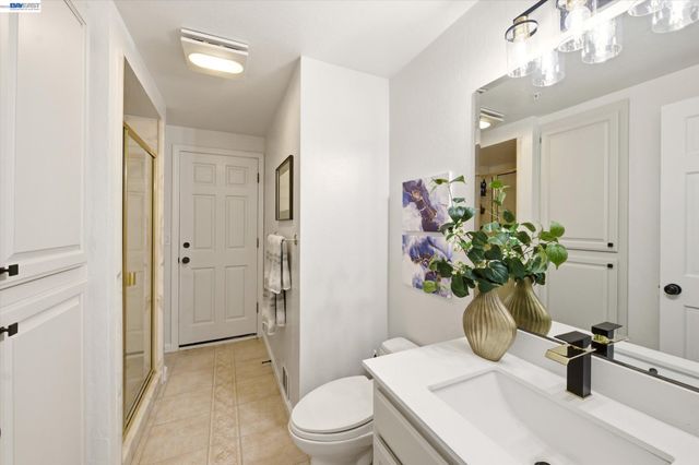 28 Harrington Rd, Moraga, CA 94556