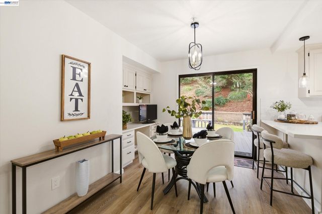 28 Harrington Rd, Moraga, CA 94556