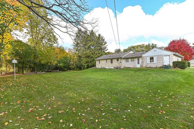 12809 W Needham DRIVE, New Berlin, WI 53151