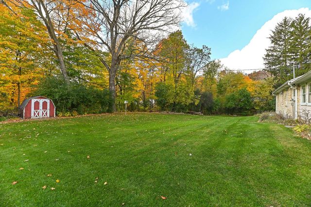 12809 W Needham DRIVE, New Berlin, WI 53151