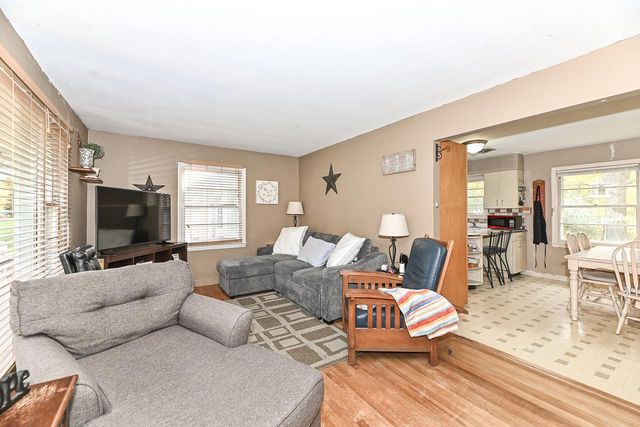 12809 W Needham DRIVE, New Berlin, WI 53151