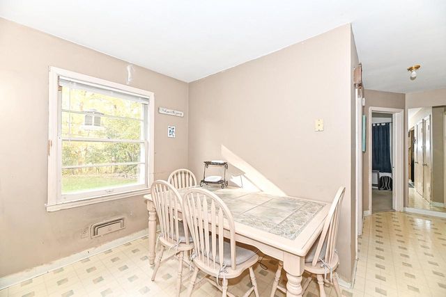 12809 W Needham DRIVE, New Berlin, WI 53151