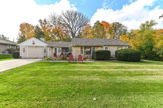 12809 W Needham DRIVE, New Berlin, WI 53151