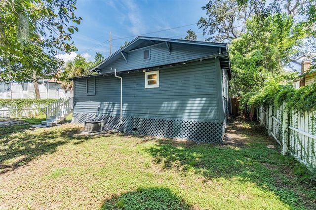 703 E LAKE AVENUE, Tampa, FL 33603