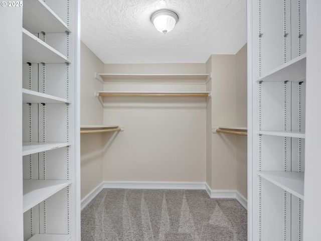 663 29TH St, Astoria, OR 97103