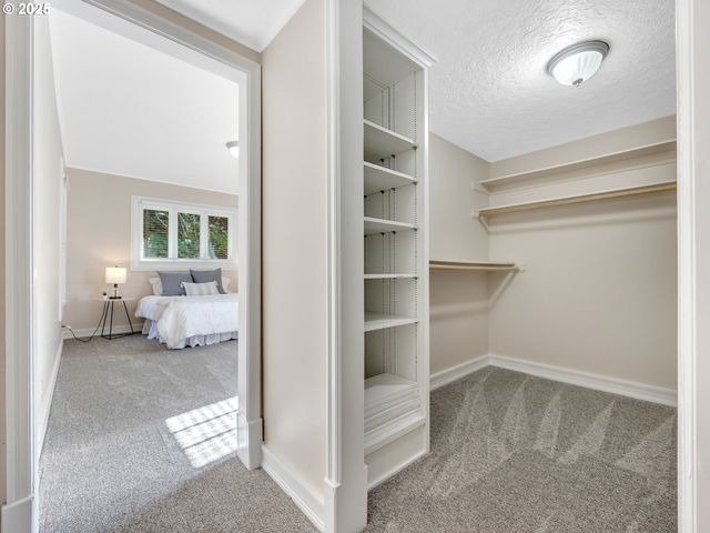 663 29TH St, Astoria, OR 97103