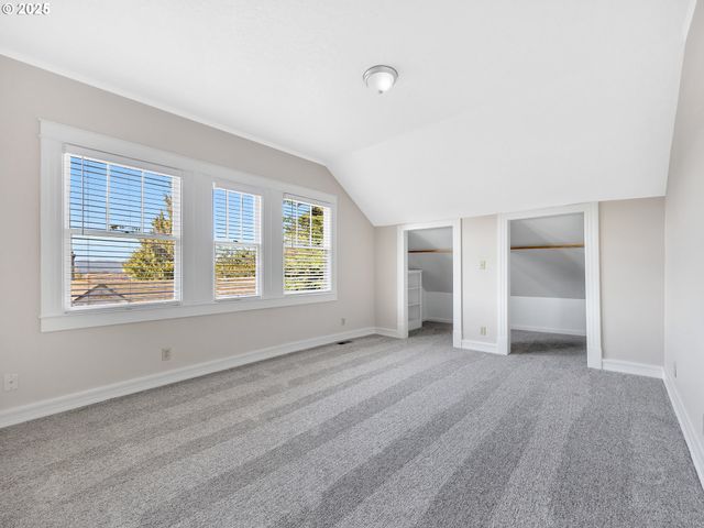 663 29TH St, Astoria, OR 97103