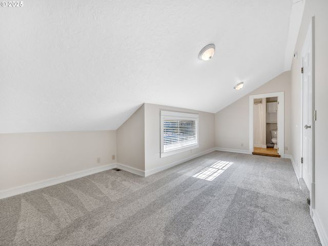 663 29TH St, Astoria, OR 97103