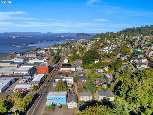 663 29TH St, Astoria, OR 97103