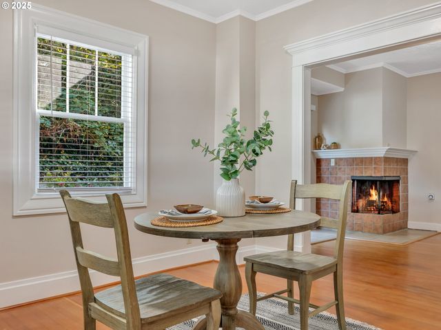 663 29TH St, Astoria, OR 97103