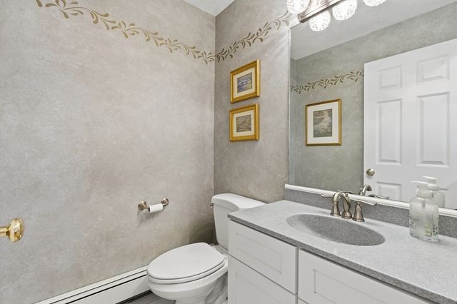 30 John F Kennedy Ave, Clinton, MA 01510