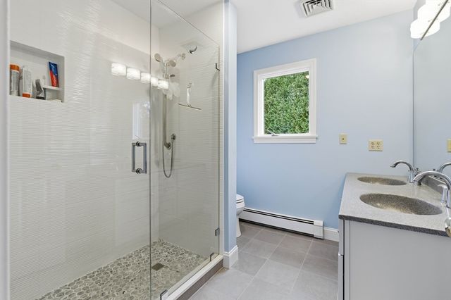 30 John F Kennedy Ave, Clinton, MA 01510