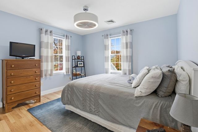 30 John F Kennedy Ave, Clinton, MA 01510