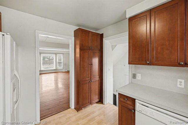 13146 Hart Avenue, Huntington Woods, MI 48070