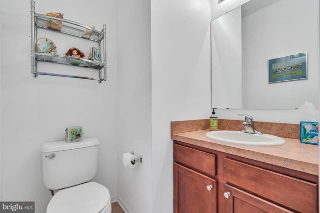 100 MISSION WAY, Barnegat, NJ 08005