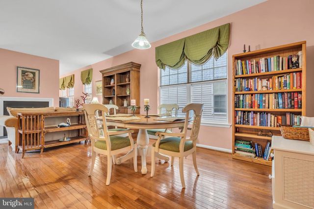 100 MISSION WAY, Barnegat, NJ 08005
