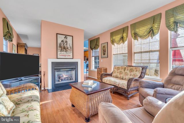 100 MISSION WAY, Barnegat, NJ 08005