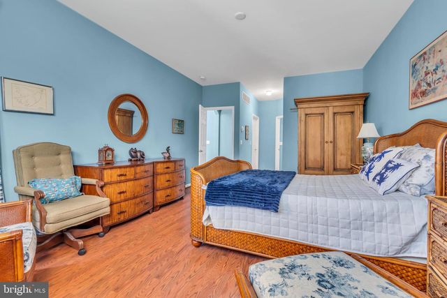 100 MISSION WAY, Barnegat, NJ 08005
