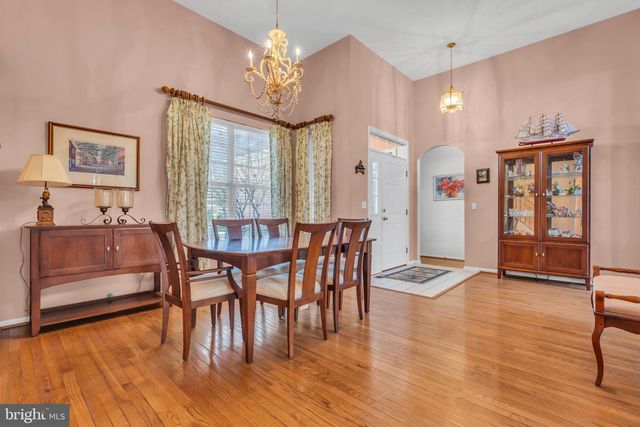 100 MISSION WAY, Barnegat, NJ 08005
