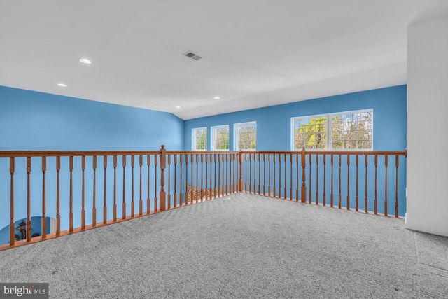 100 MISSION WAY, Barnegat, NJ 08005