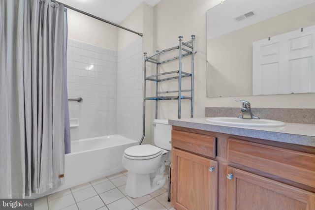 100 MISSION WAY, Barnegat, NJ 08005