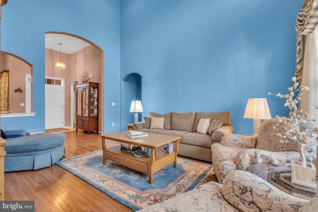 100 MISSION WAY, Barnegat, NJ 08005