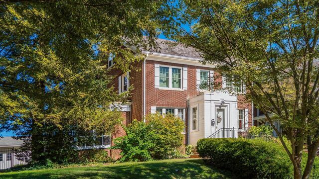 641 Fairmont Avenue, Zanesville, OH 43701