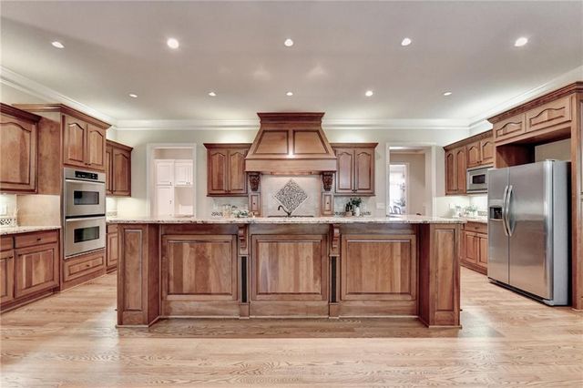 2420 Bute Cliff Trace, Cumming, GA 30041