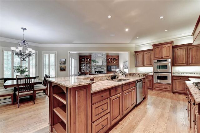 2420 Bute Cliff Trace, Cumming, GA 30041