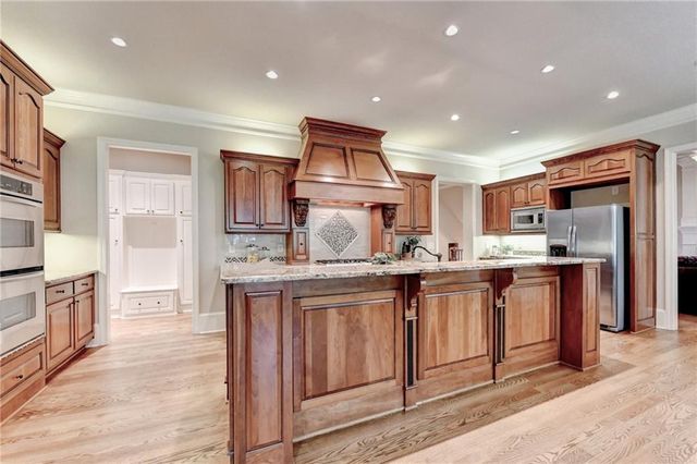2420 Bute Cliff Trace, Cumming, GA 30041