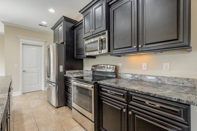 8602 Kennerly Court, Ooltewah, TN 37363