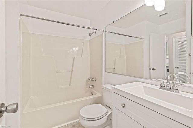 3955 Palomino Dr Apt 201, Newport News, VA 23602