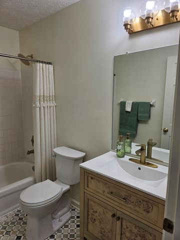 9718 Cherbourg Drive, Union, KY 41091