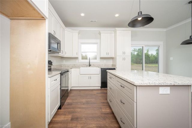 245 Sharber LN, Elizabeth City, NC 27909