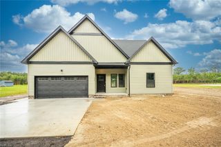 245 Sharber LN, Elizabeth City, NC 27909