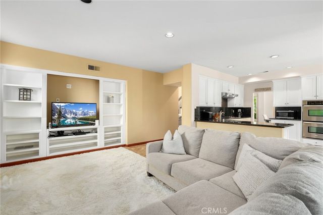 61 Summitcrest, Trabuco Canyon, CA 92679