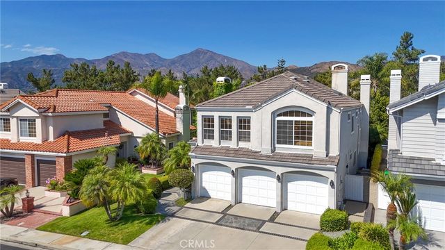 61 Summitcrest, Trabuco Canyon, CA 92679