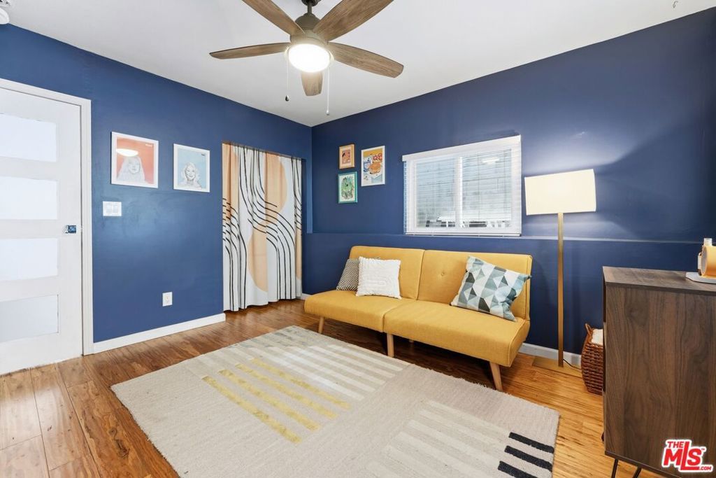 Image 12 of property listing at 711 Bernard Street, Los Angeles, CA 90012