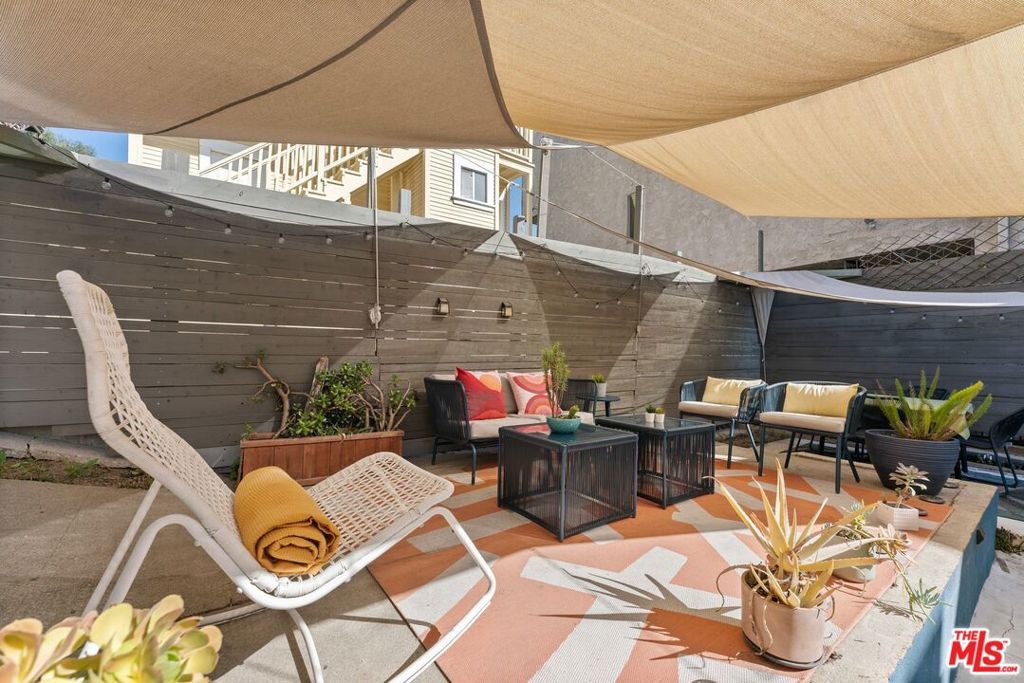 Image 18 of property listing at 711 Bernard Street, Los Angeles, CA 90012