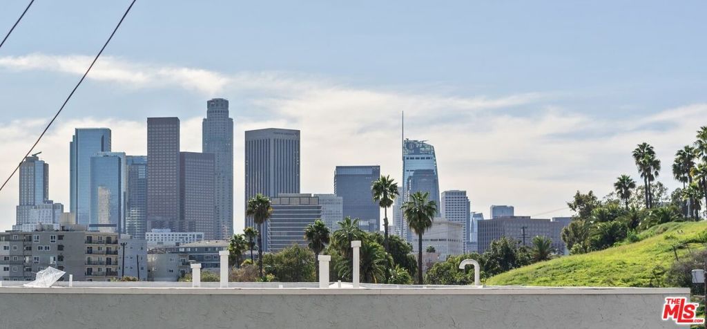 Image 22 of property listing at 711 Bernard Street, Los Angeles, CA 90012