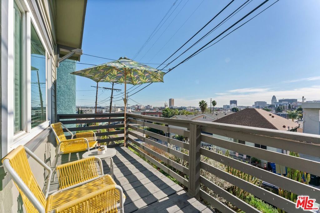 Image 7 of property listing at 711 Bernard Street, Los Angeles, CA 90012