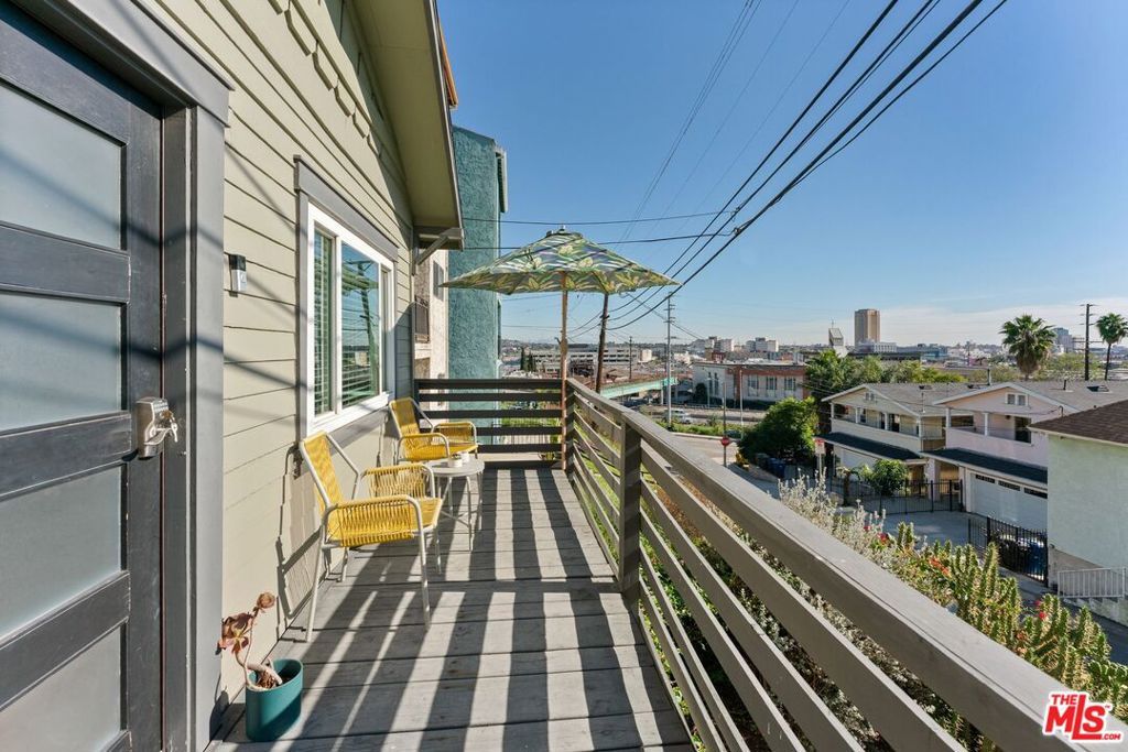 Image 8 of property listing at 711 Bernard Street, Los Angeles, CA 90012