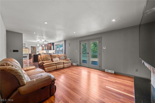 15772 Boston Road, Strongsville, OH 44136