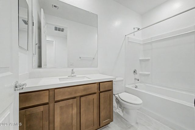 17255 W SAGUARO VISTA Drive, Surprise, AZ 85387